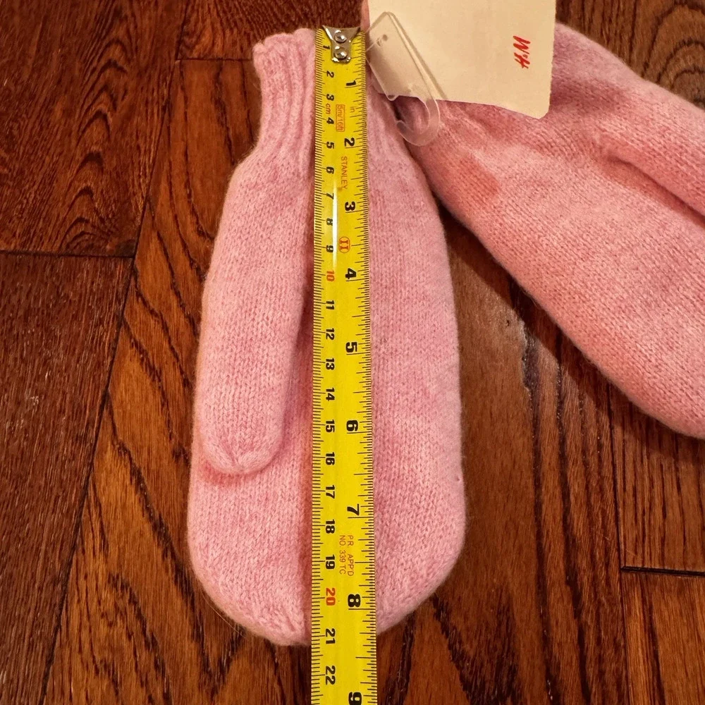 H&M Germany Girls 6-8 Y Scarf Hat Mittens Pink Flowers Lambs Wool NEW VTG Y2K